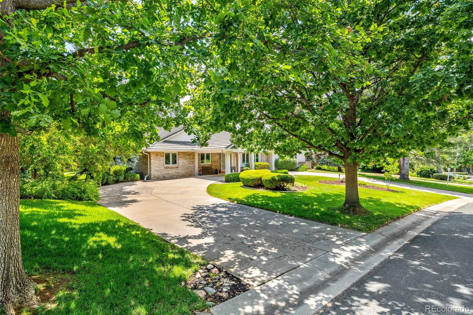 1000 Green Oaks Drive