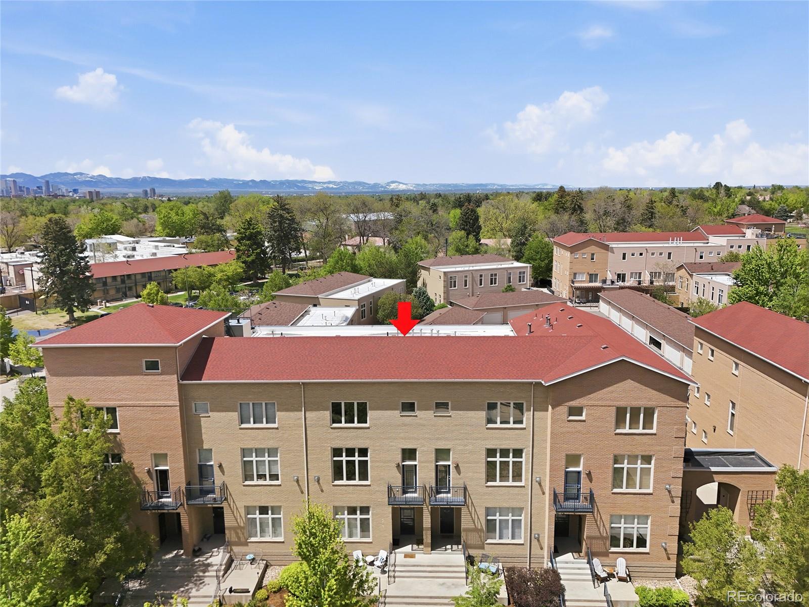 220 Roslyn Street 706