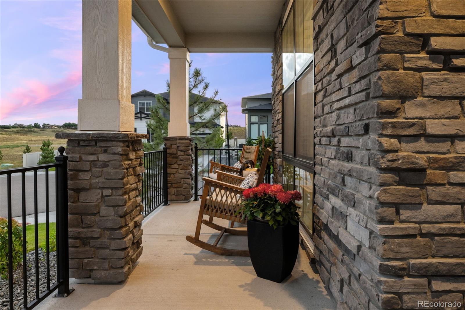 5615 Loma Vista Drive
