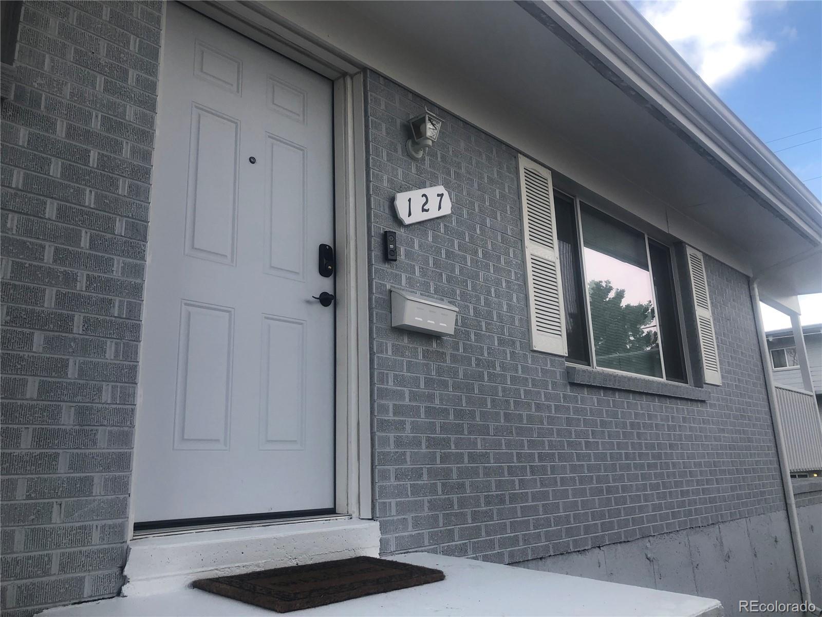 125-127 Laurel Street