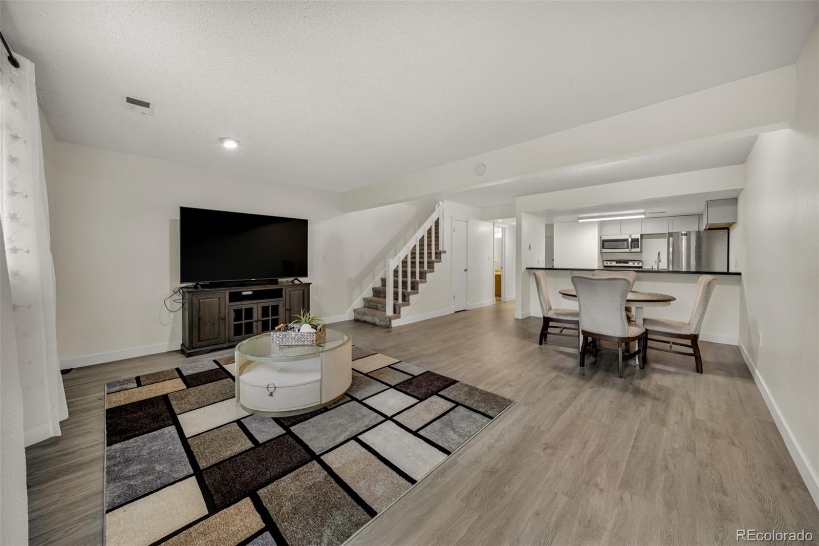 125 S 22nd Avenue 14