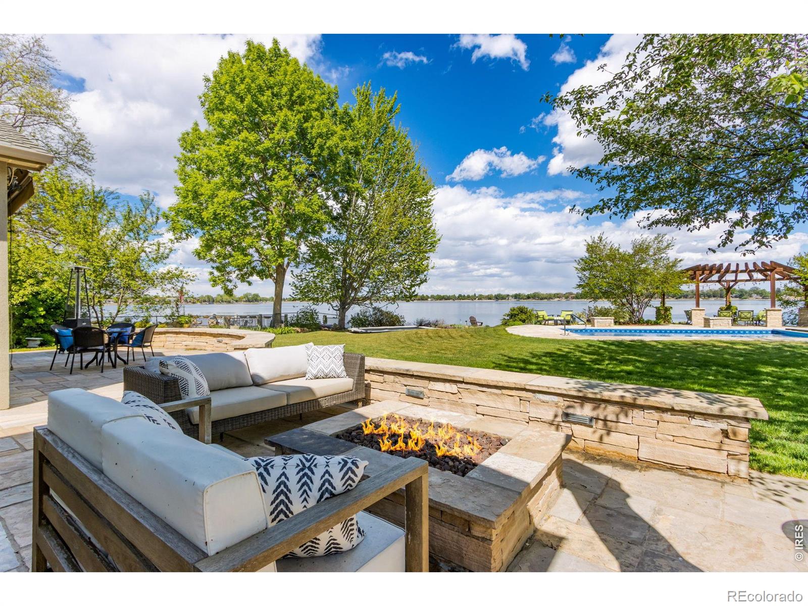 1502 Westshore Drive
