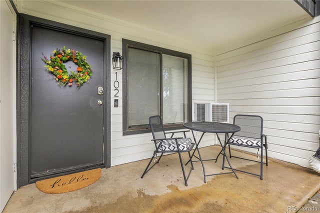 532 Oakwood Drive B102