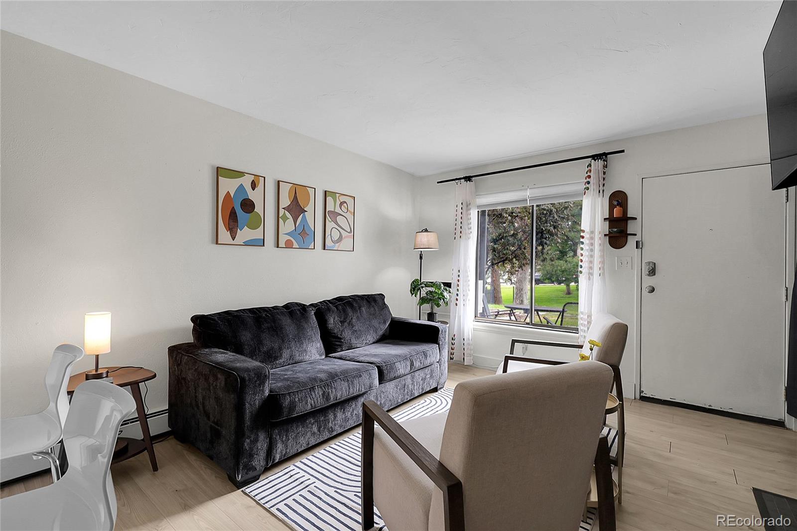 532 Oakwood Drive B102