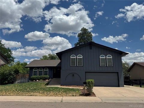 Photo of 4052 S Willow Way, Denver, CO 80237 (MLS # 9019791)