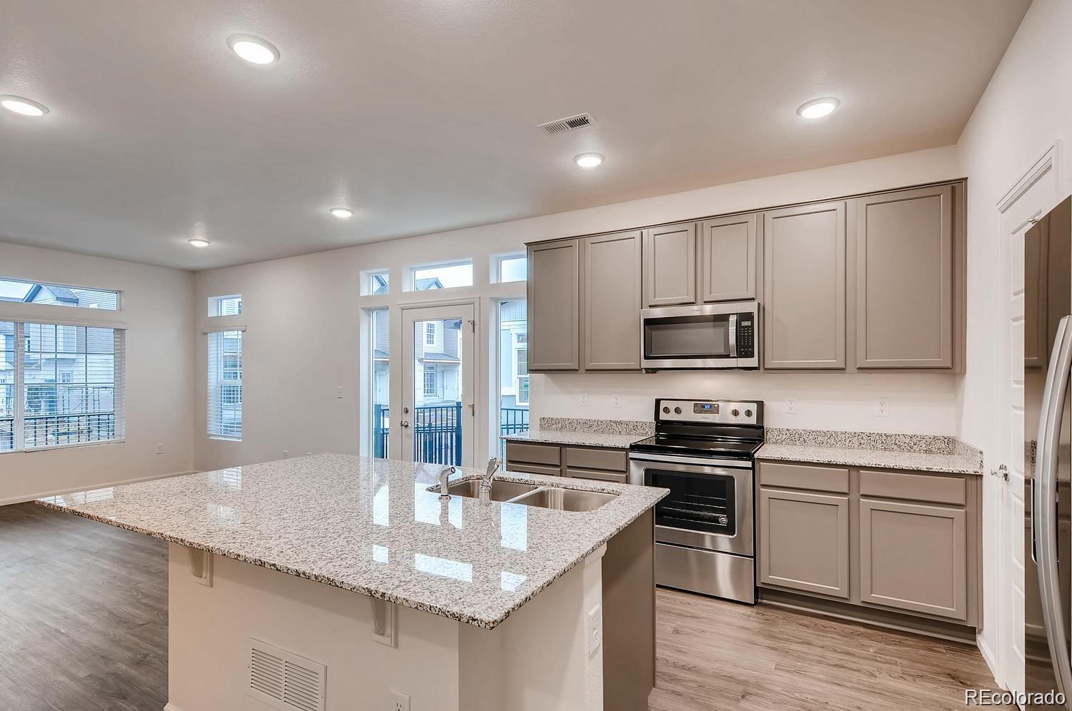 3841 N Himalaya Road, Denver, CO, 80249 4 3841 N Himalaya Road