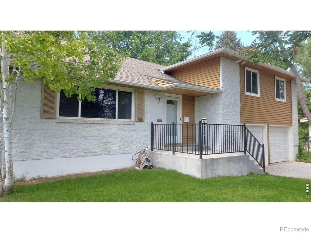 Photo of 608 Dartmouth Circle, Fort Collins, CO 80525 (MLS # IR1070770)
