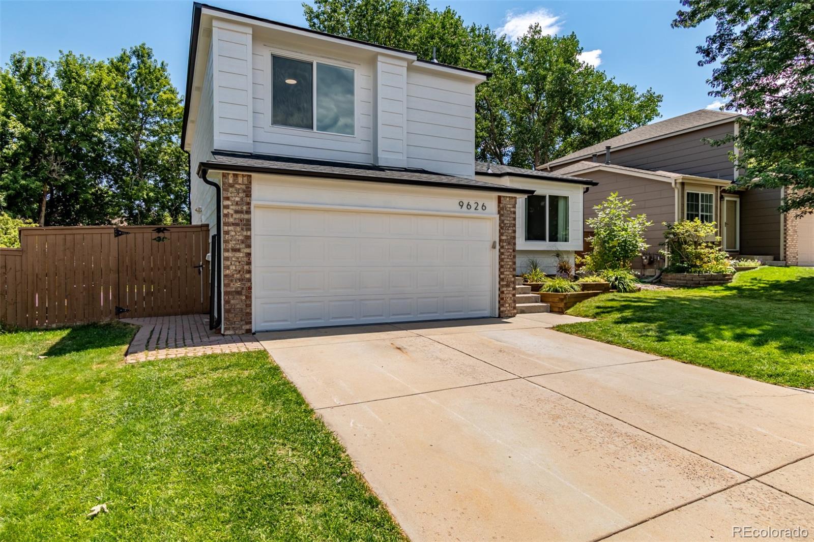 9626 Whitecliff Place