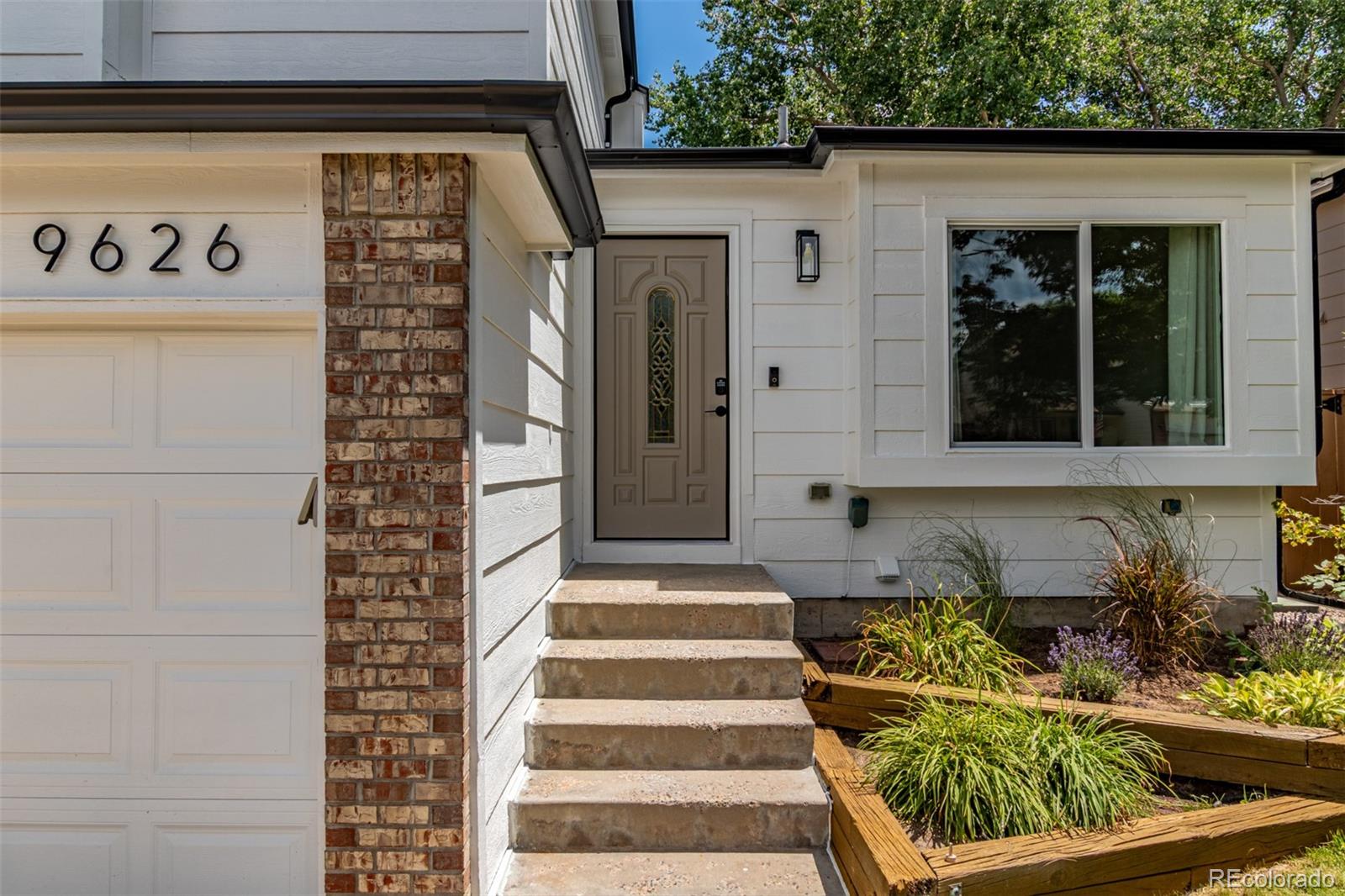 9626 Whitecliff Place