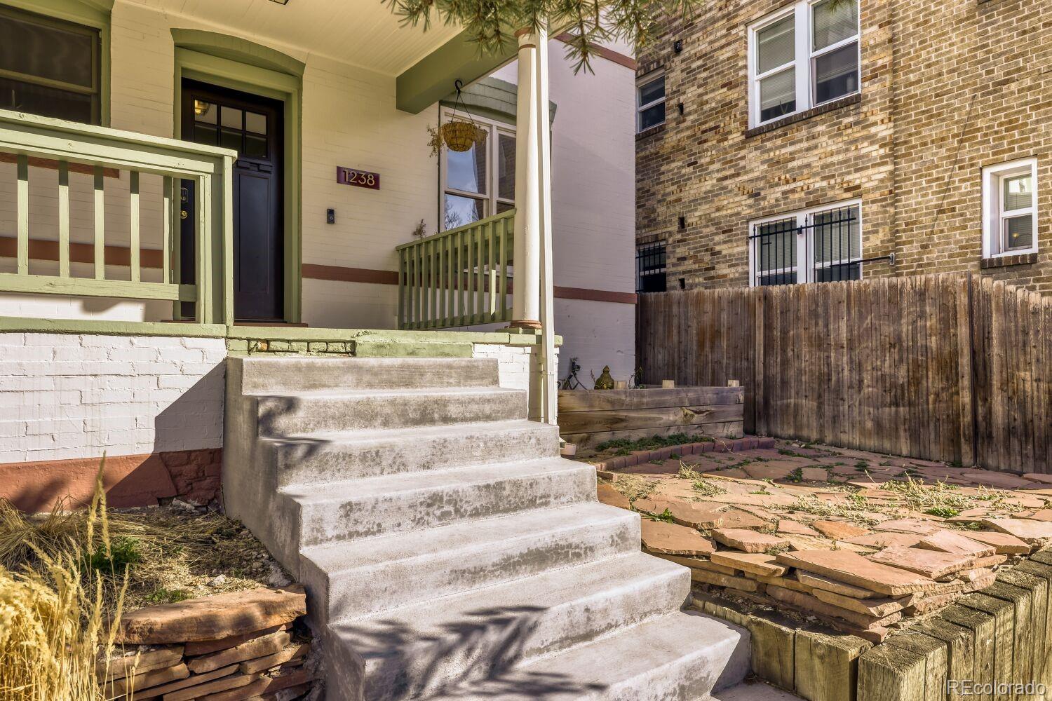 1238 N Washington Street