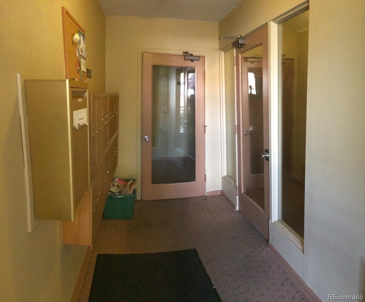 1101 Bellaire Street 202