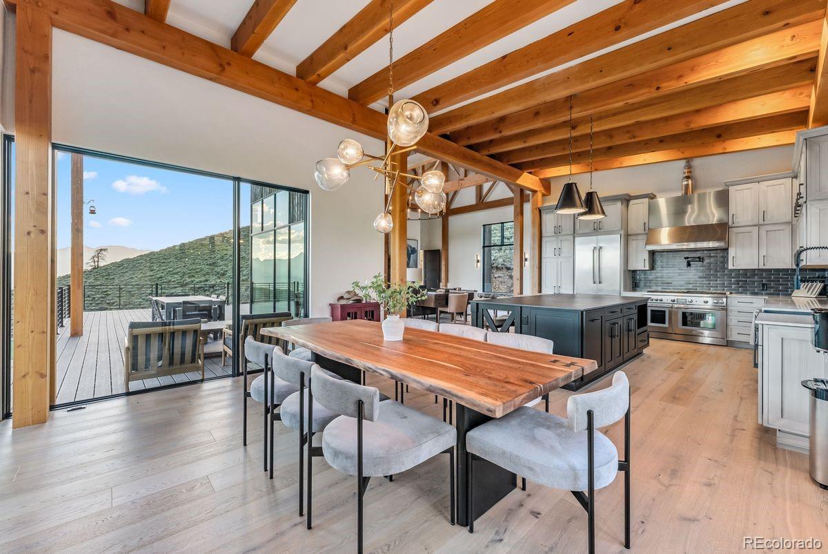 43 Granite Circle