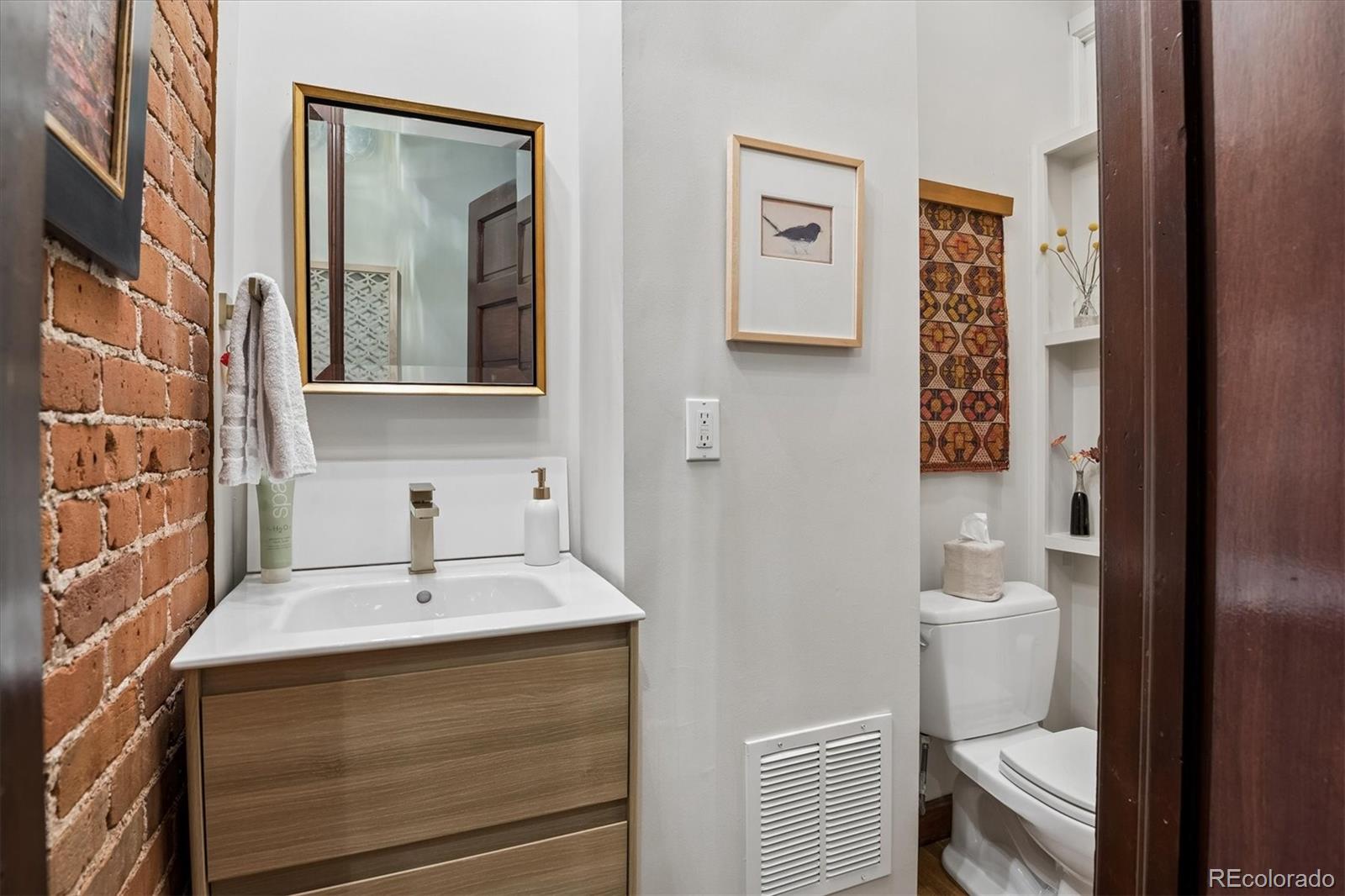 836 E 17th Avenue 3F