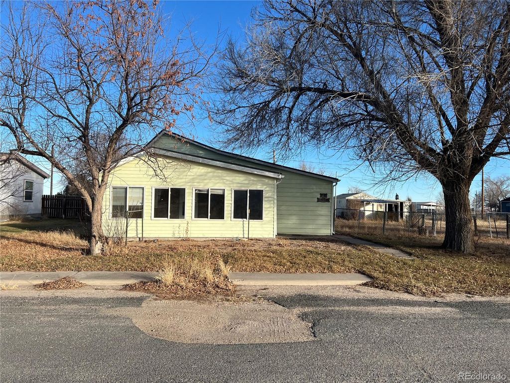 Photo of 714 Michigan Avenue, Limon, CO 80828 (MLS # 7237194)