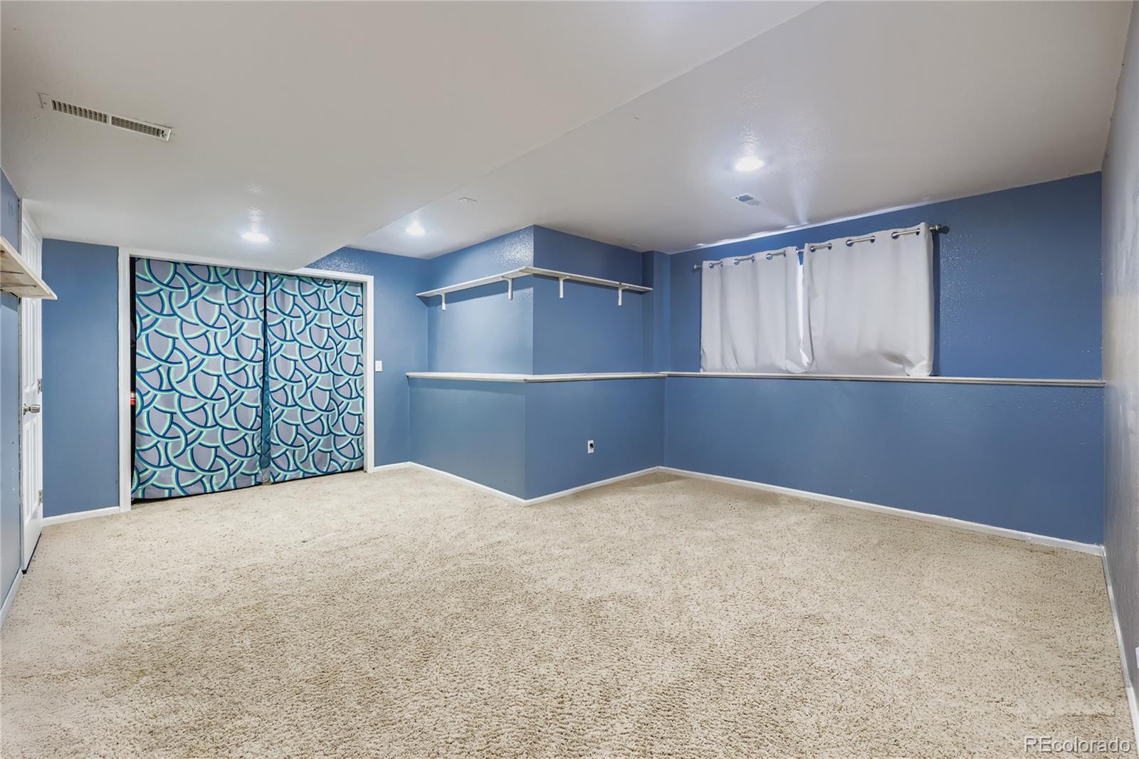 4613 E Bennington Avenue