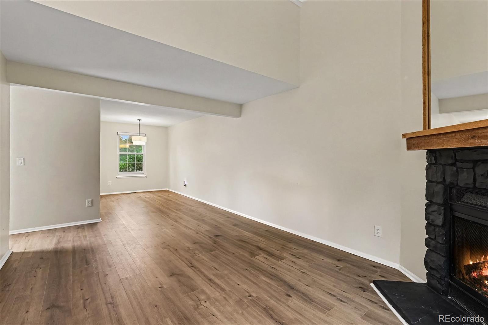 3912 S Richfield Way