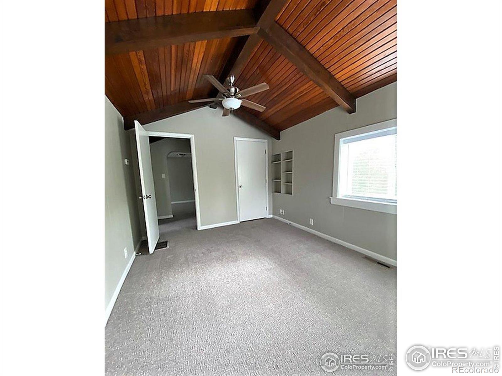 609 N Division Avenue A,B