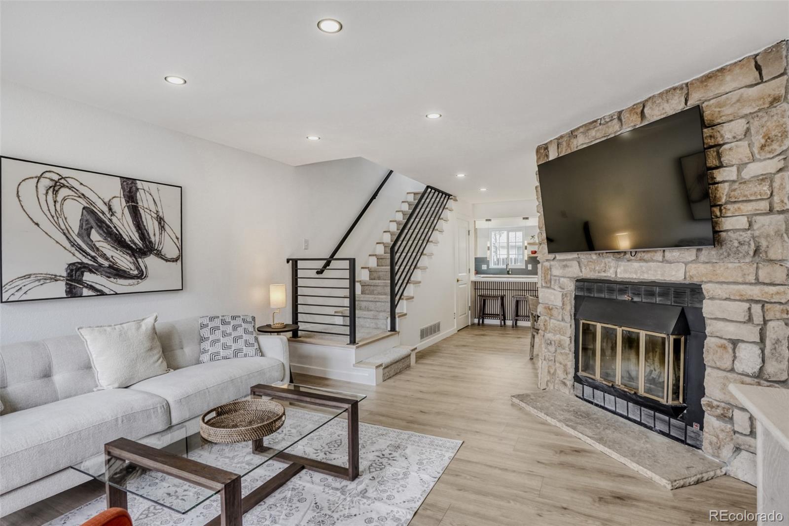 14272 E Hawaii Circle B