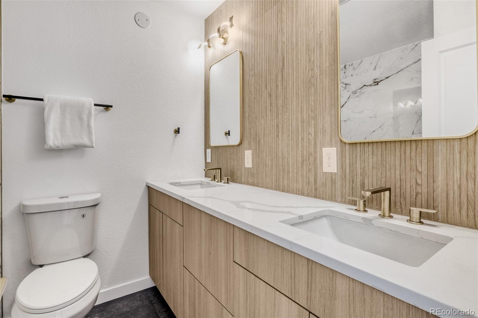 14272 E Hawaii Circle B