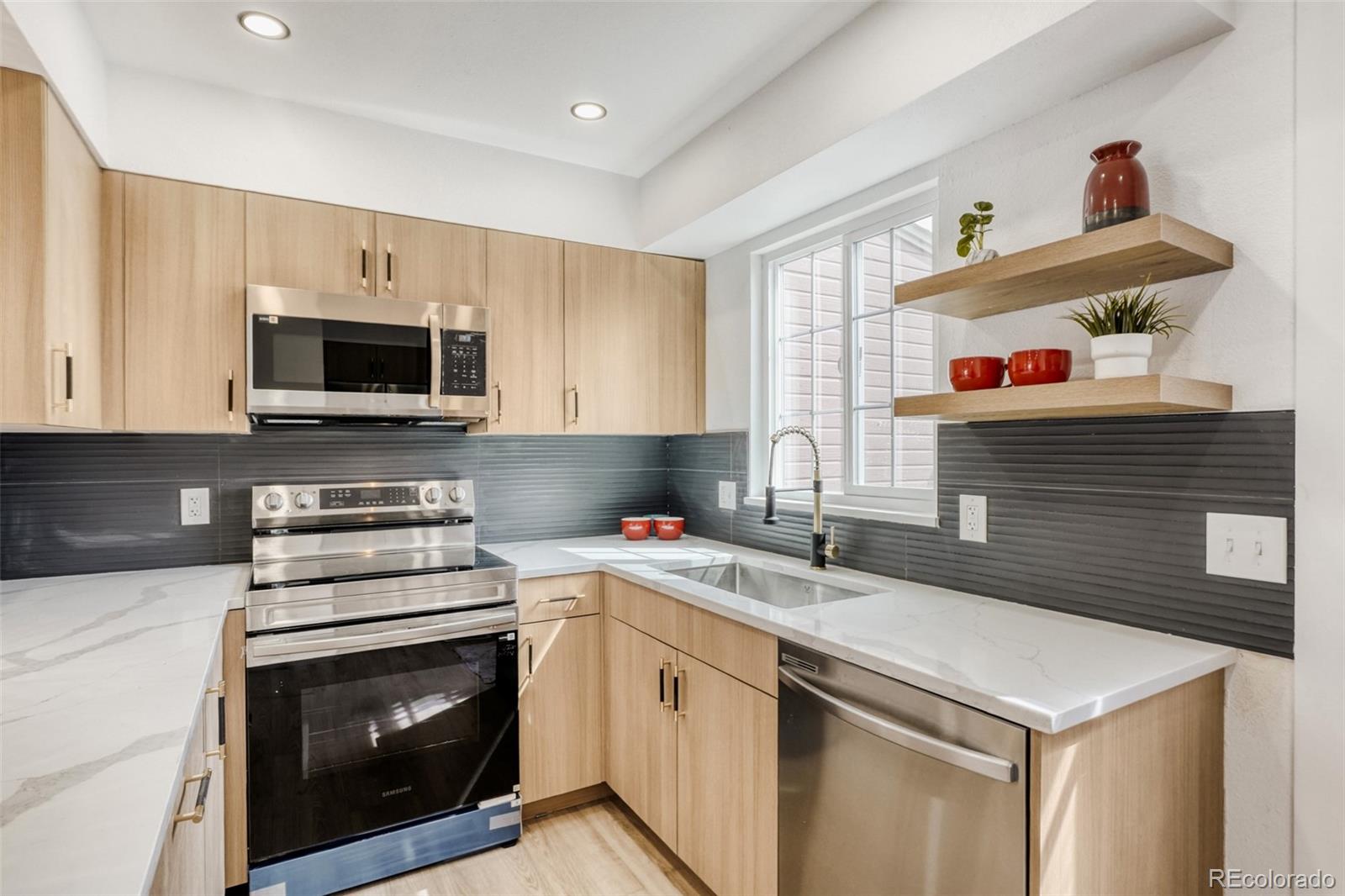 14272 E Hawaii Circle B