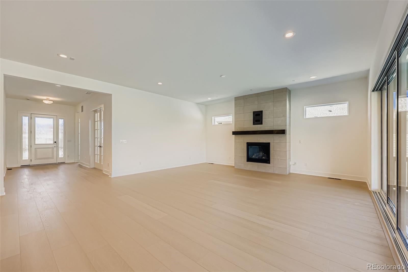 636 Agoseris Way