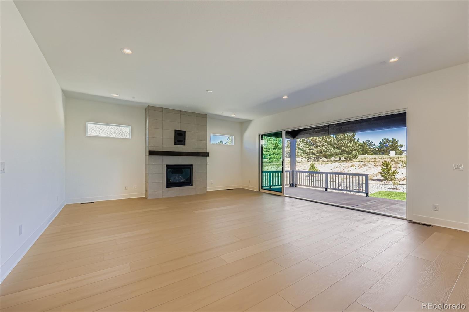 636 Agoseris Way