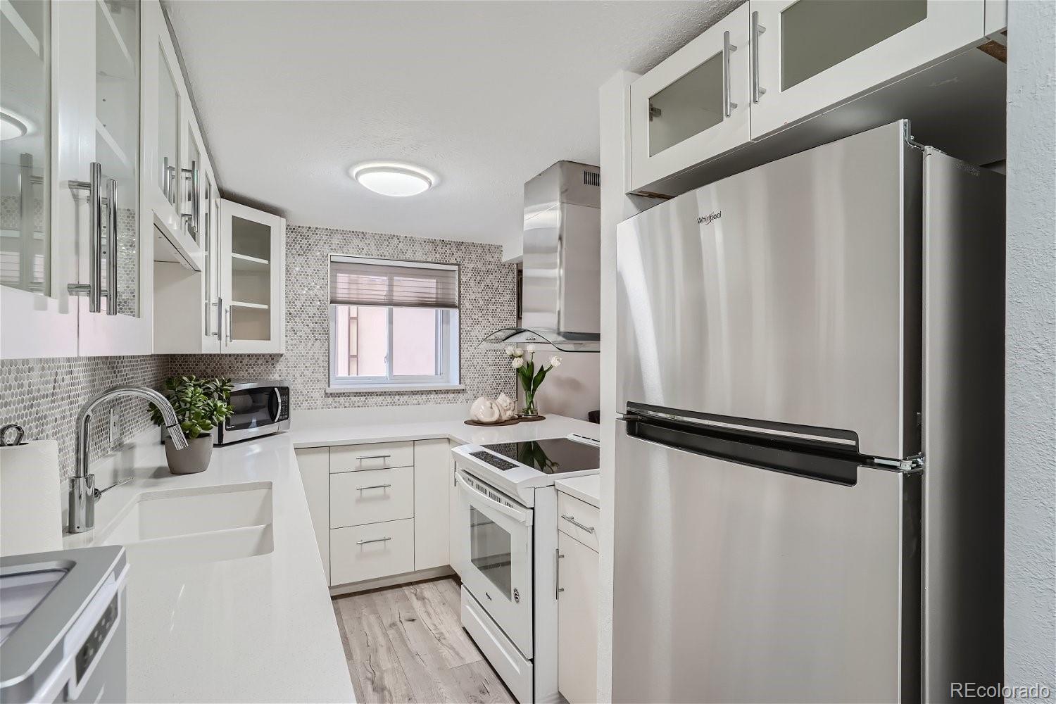 352 S Lafayette Street 204