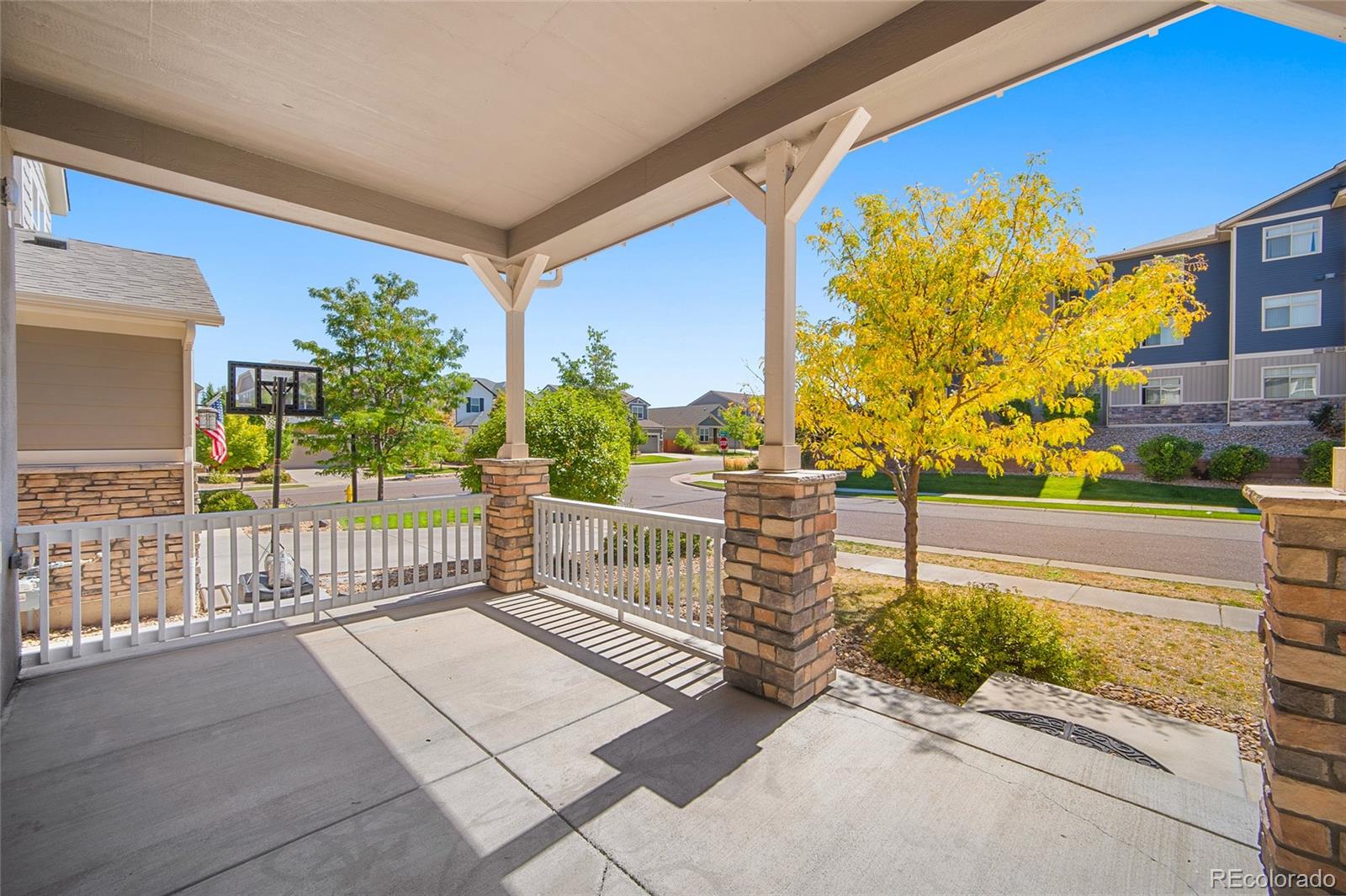 14997 Elsinore Avenue