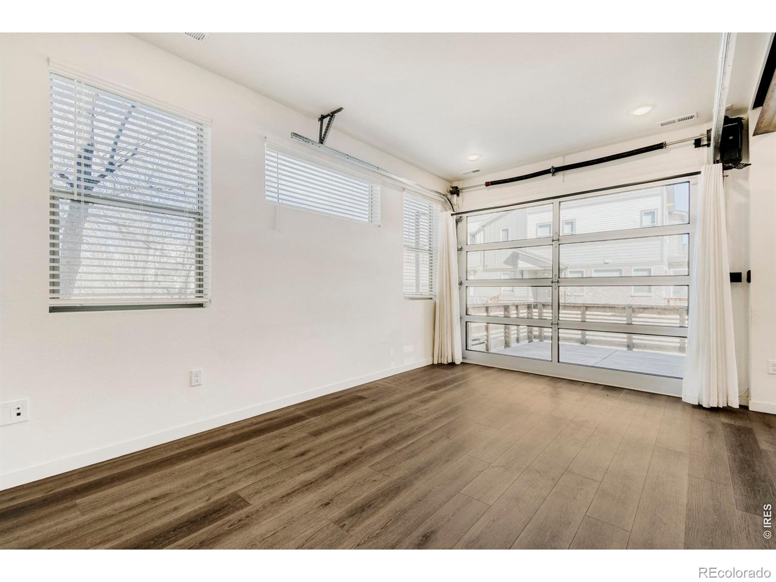 11737 W 45th Place