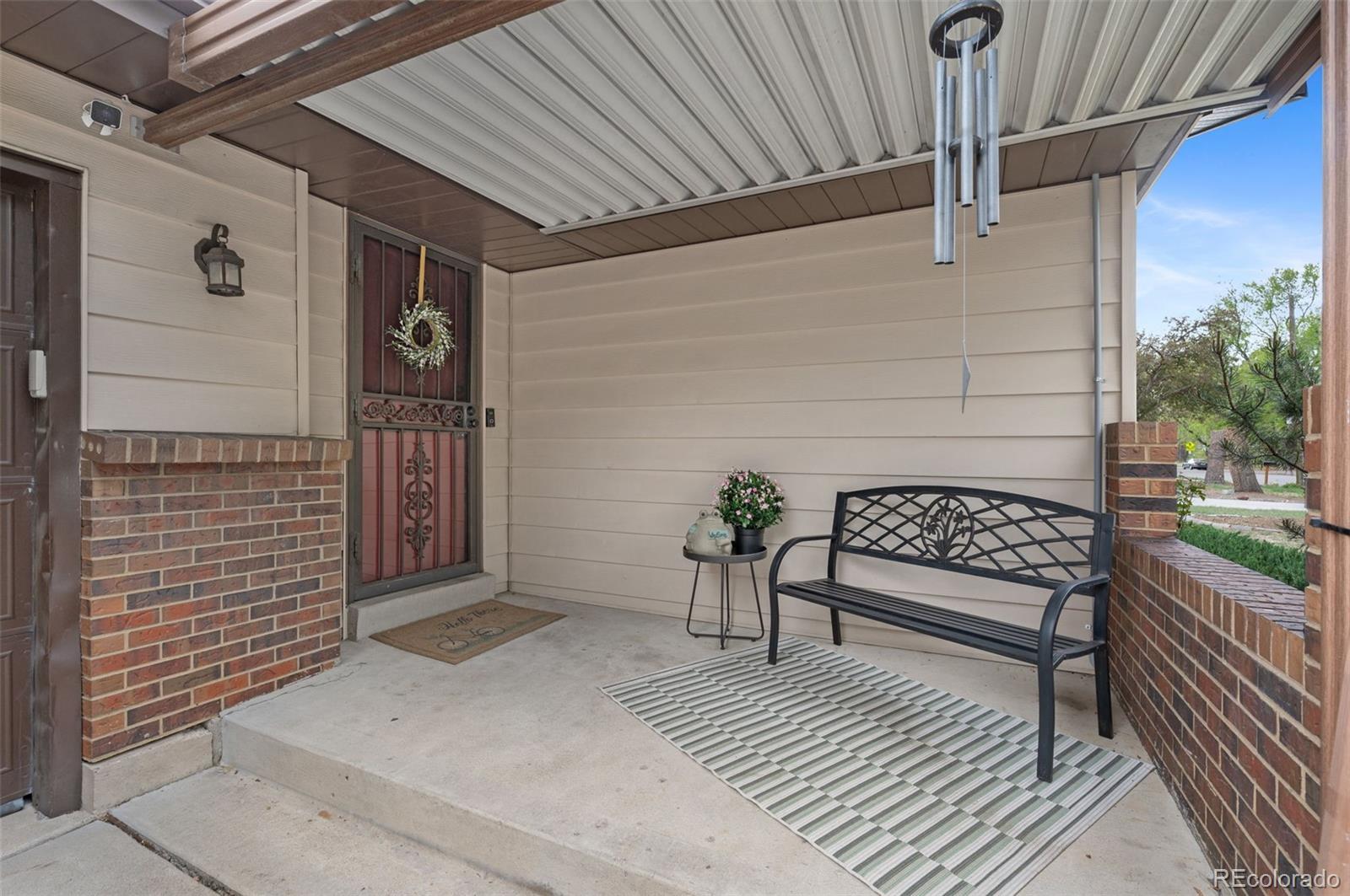 2962 S Webster Street