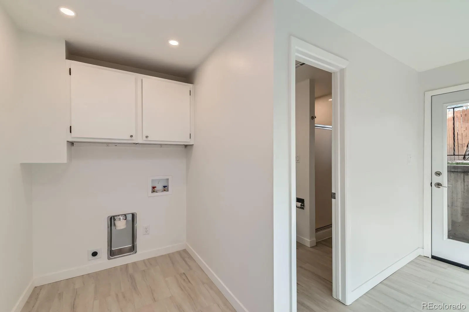 Longmont, Colorado 80504, United States, 4 Bedrooms Bedrooms, ,2 BathroomsBathrooms,Residential,Active,122849