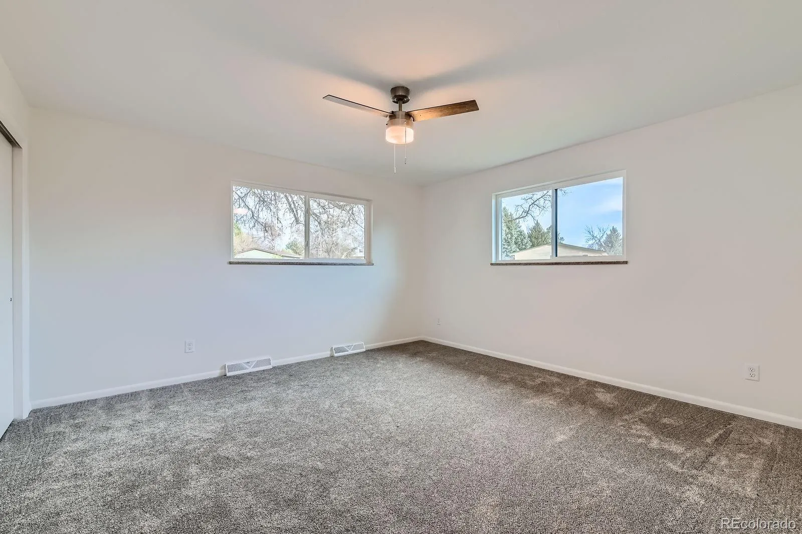 Longmont, Colorado 80504, United States, 4 Bedrooms Bedrooms, ,2 BathroomsBathrooms,Residential,Active,122849