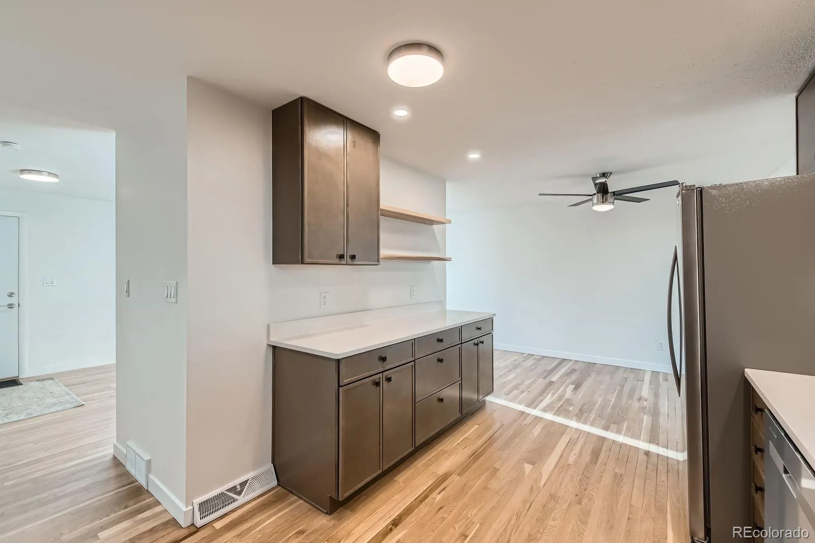 Longmont, Colorado 80504, United States, 4 Bedrooms Bedrooms, ,2 BathroomsBathrooms,Residential,Active,122849