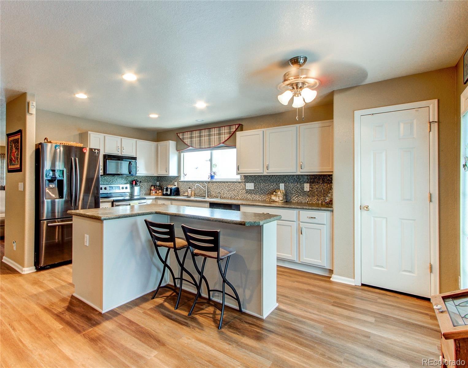 13871 Ivy Street, Thornton, CO, 80602 2 13871 Ivy Street