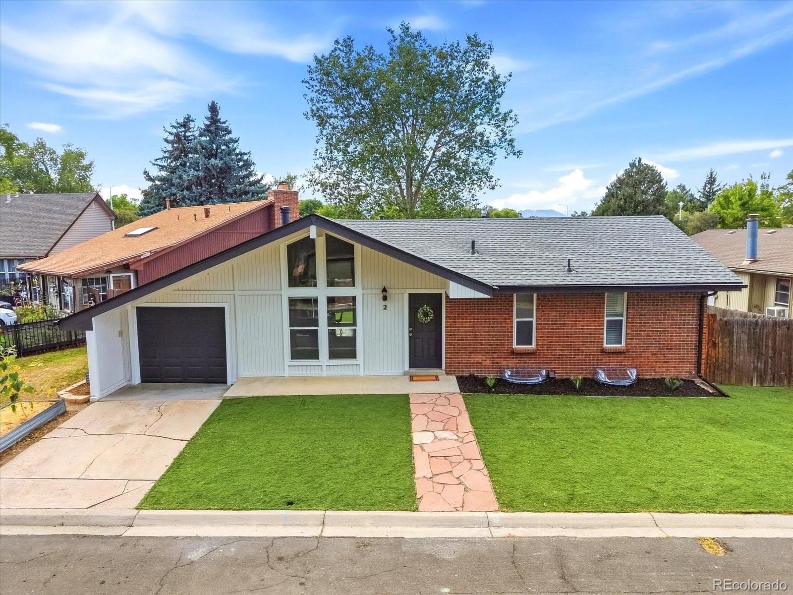 2 Pinon Place