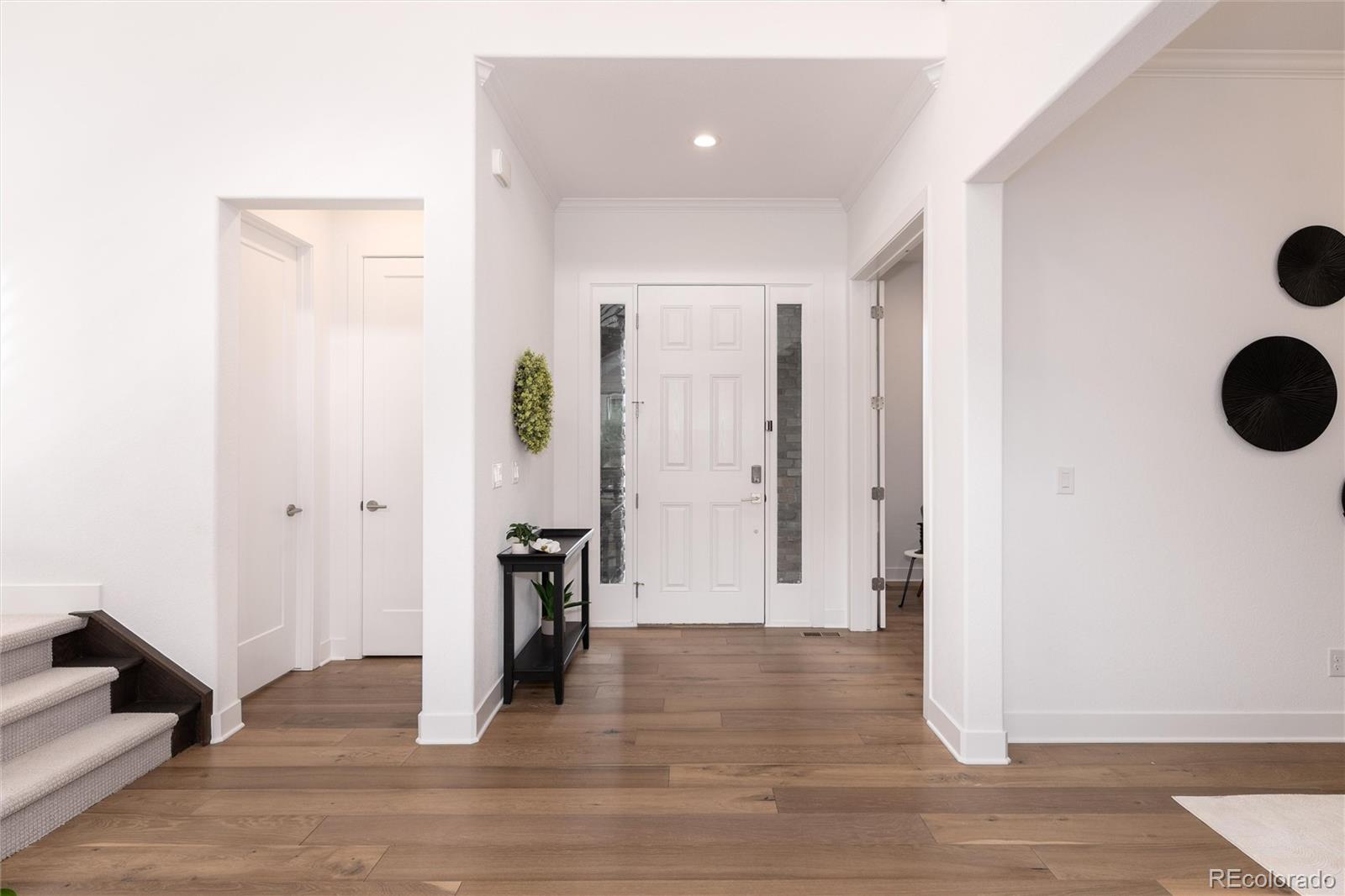 6689 S Vandriver Way