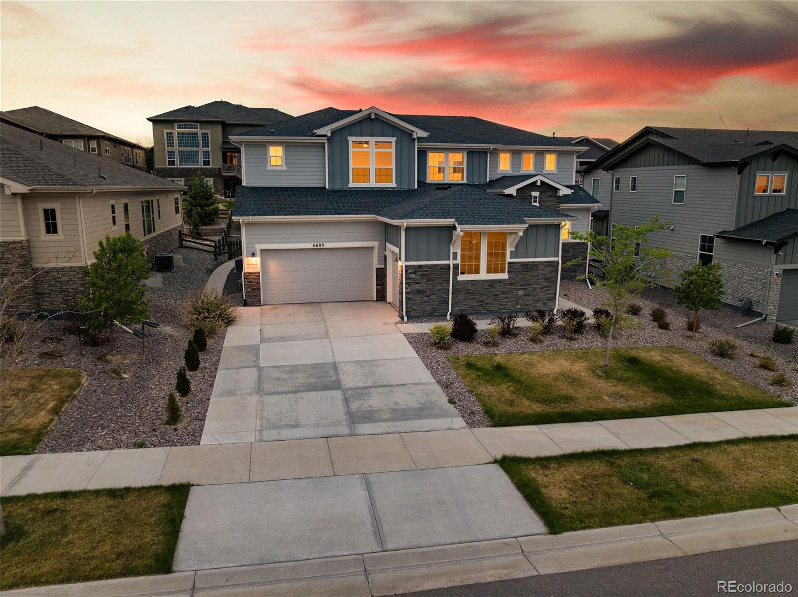 6689 S Vandriver Way