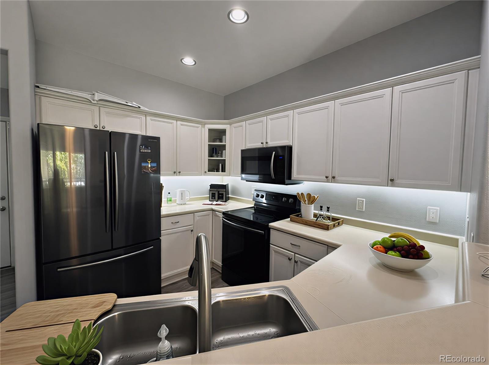 7355 S Alkire Street 203