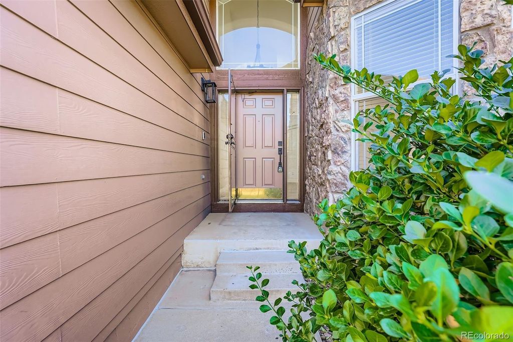 Photo of 5738 W Sumac Avenue, Littleton, CO 80123 (MLS # 8373036)