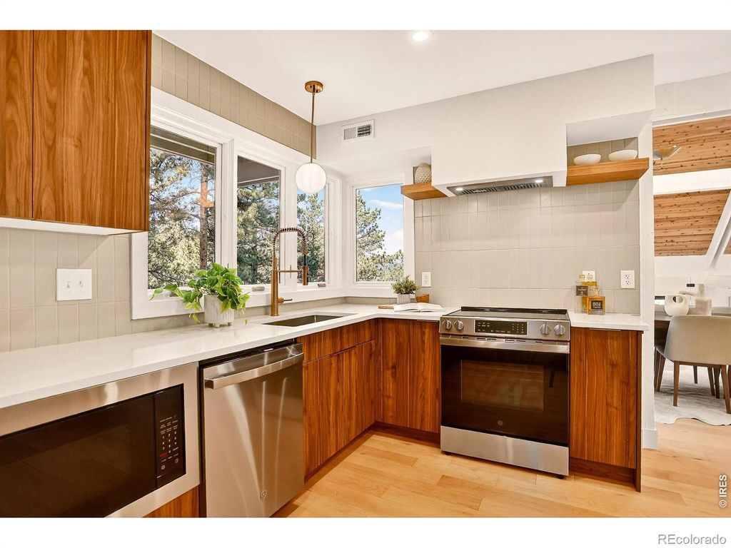 Photo of 1138 Timber Lane, Boulder, CO 80304 (MLS # IR1053074)