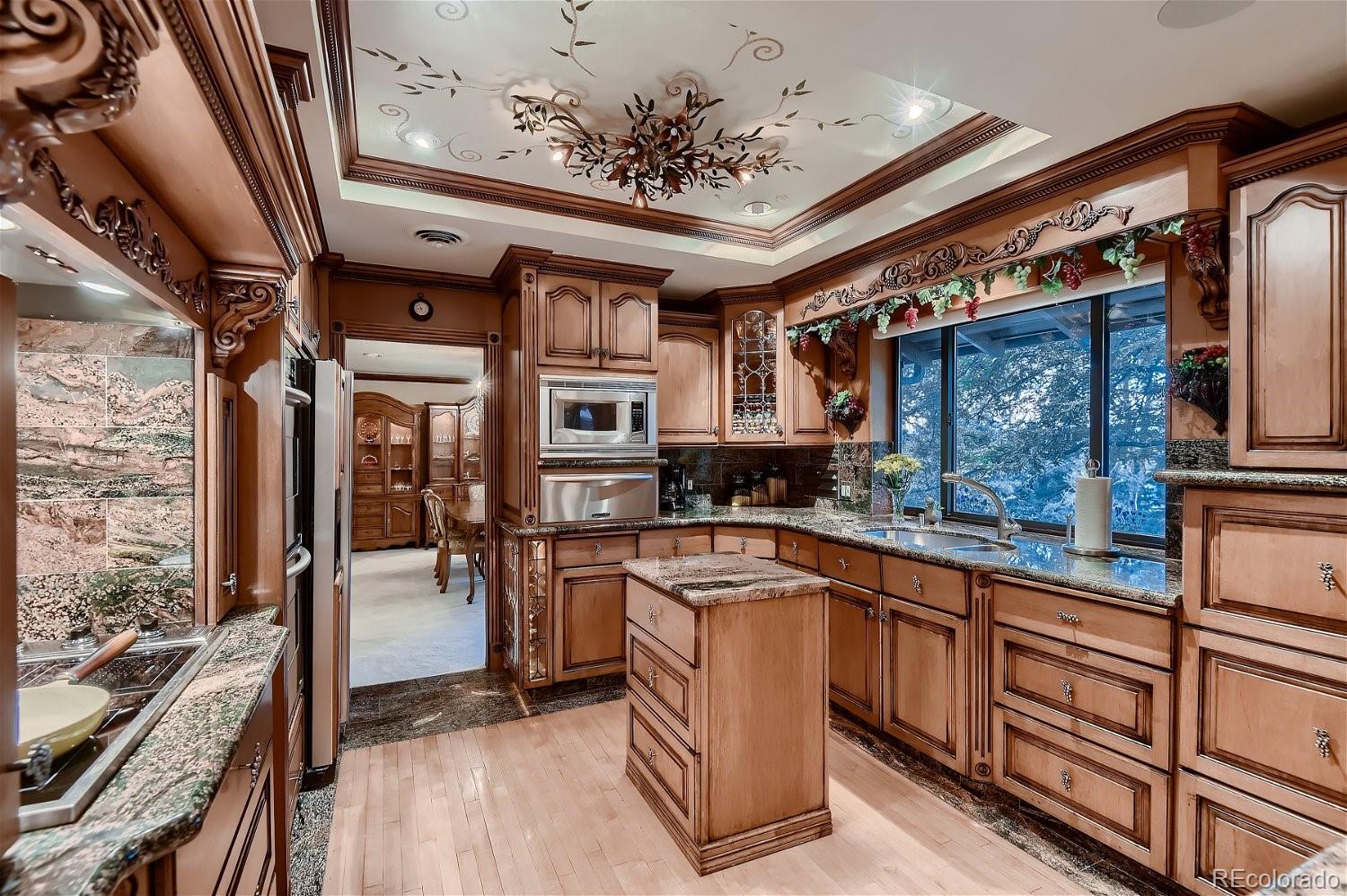 Photo 13 of 46 of 5050 W Rowland Avenue house
