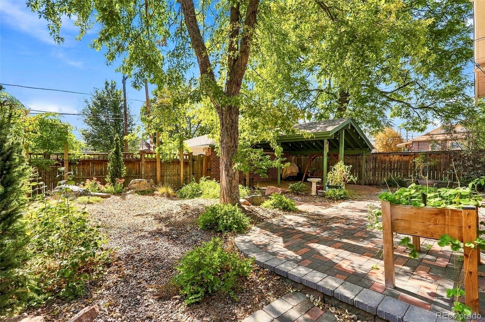 3162 W Denver Place