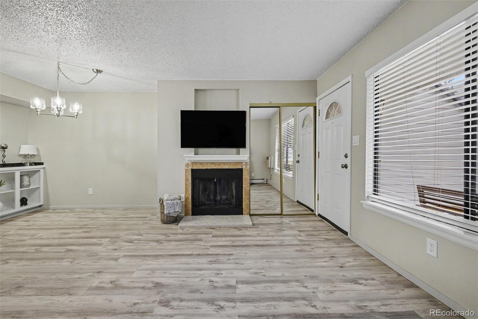 532 Oakwood Drive D101