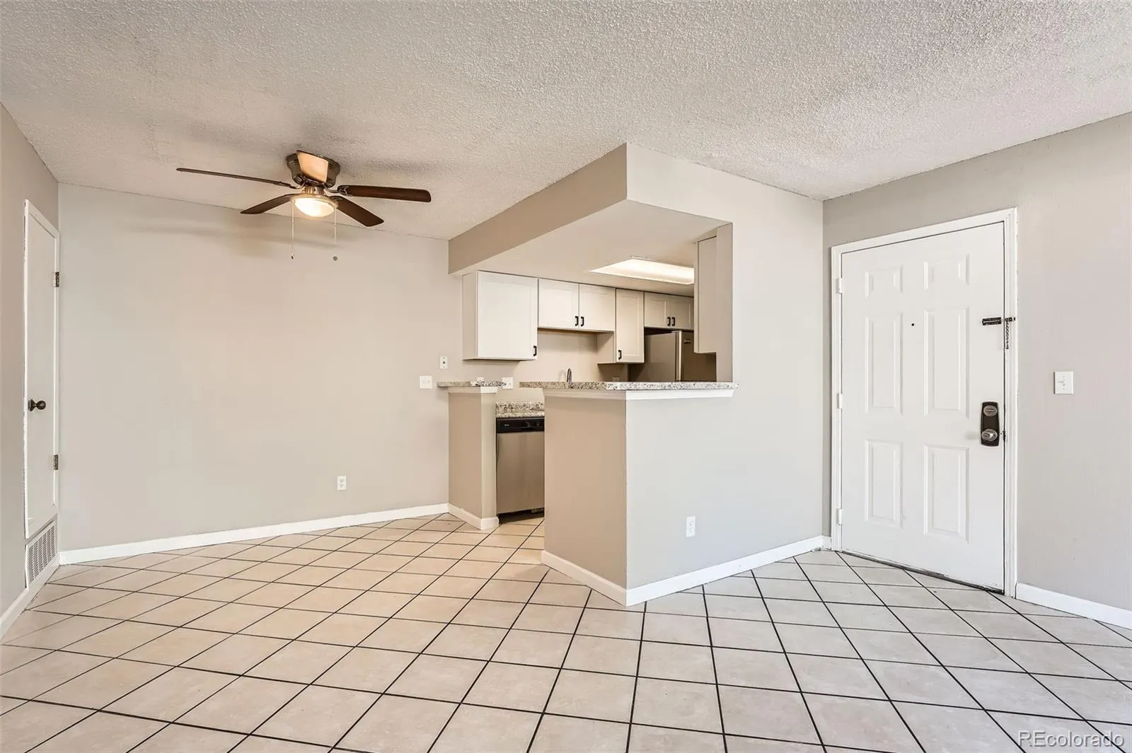 Aurora, Colorado 80017, United States, 2 Bedrooms Bedrooms, ,2 BathroomsBathrooms,Residential,Active,6594