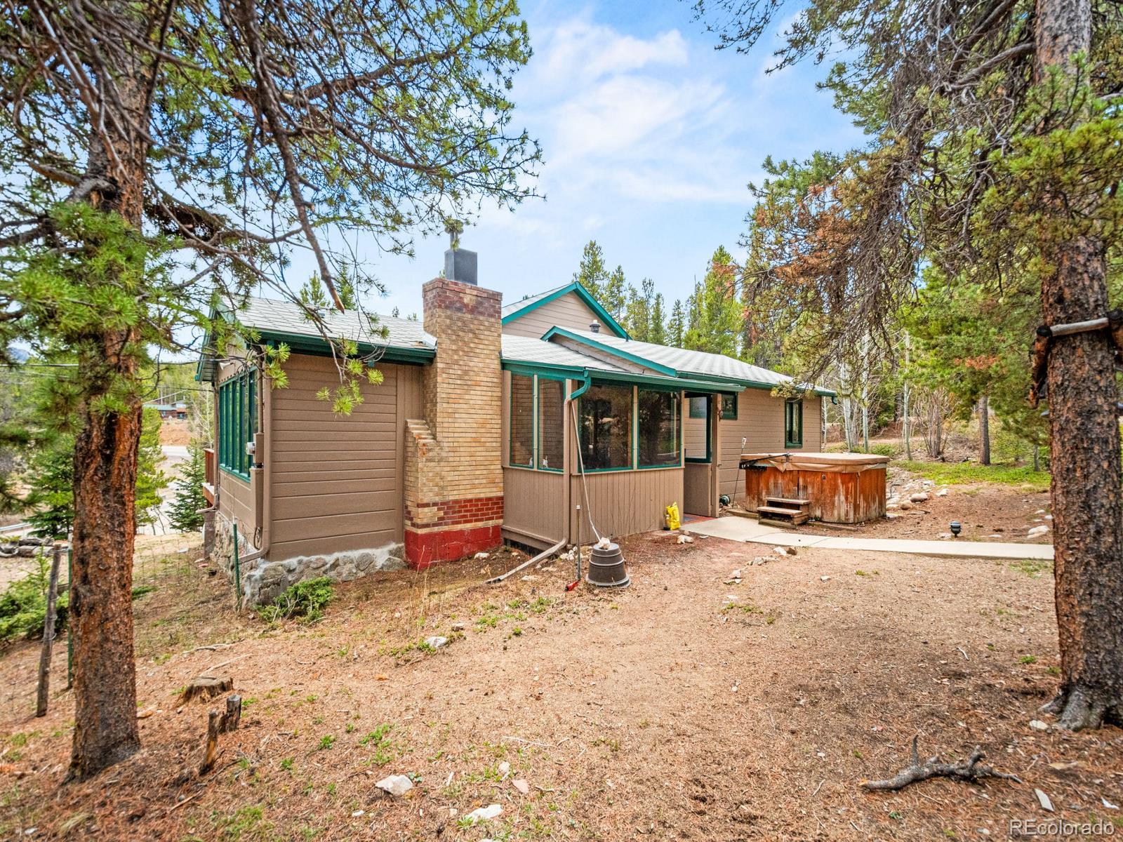 48 Warren Road