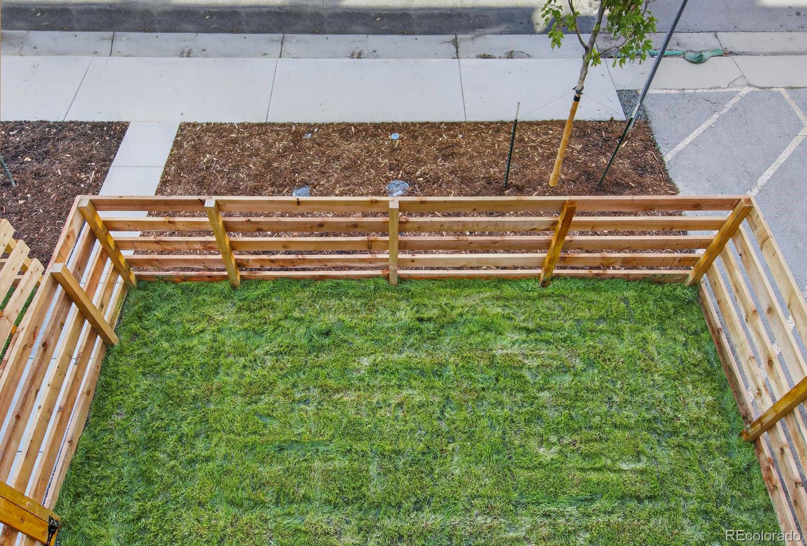 832 N Cherry Street 1