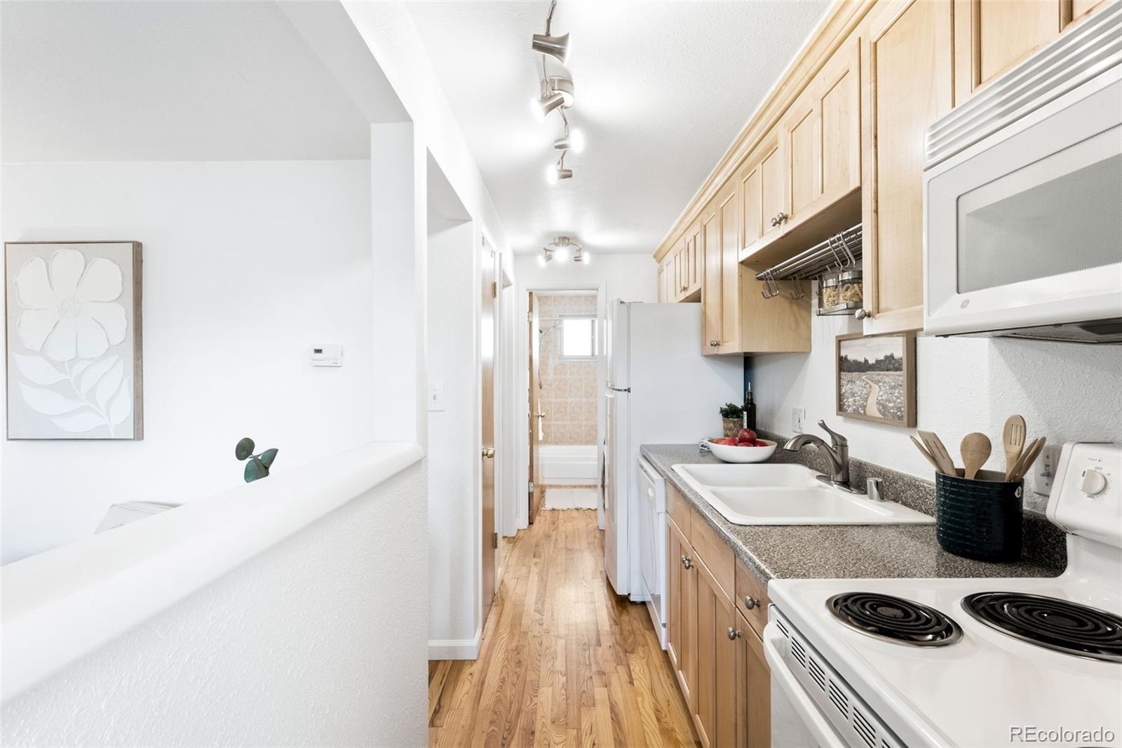 148 S Emerson Street 303