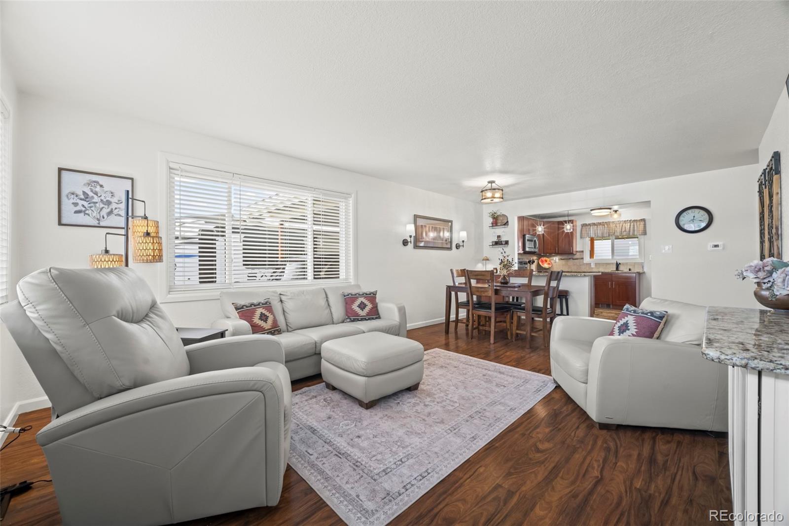 250 W Midway Boulevard