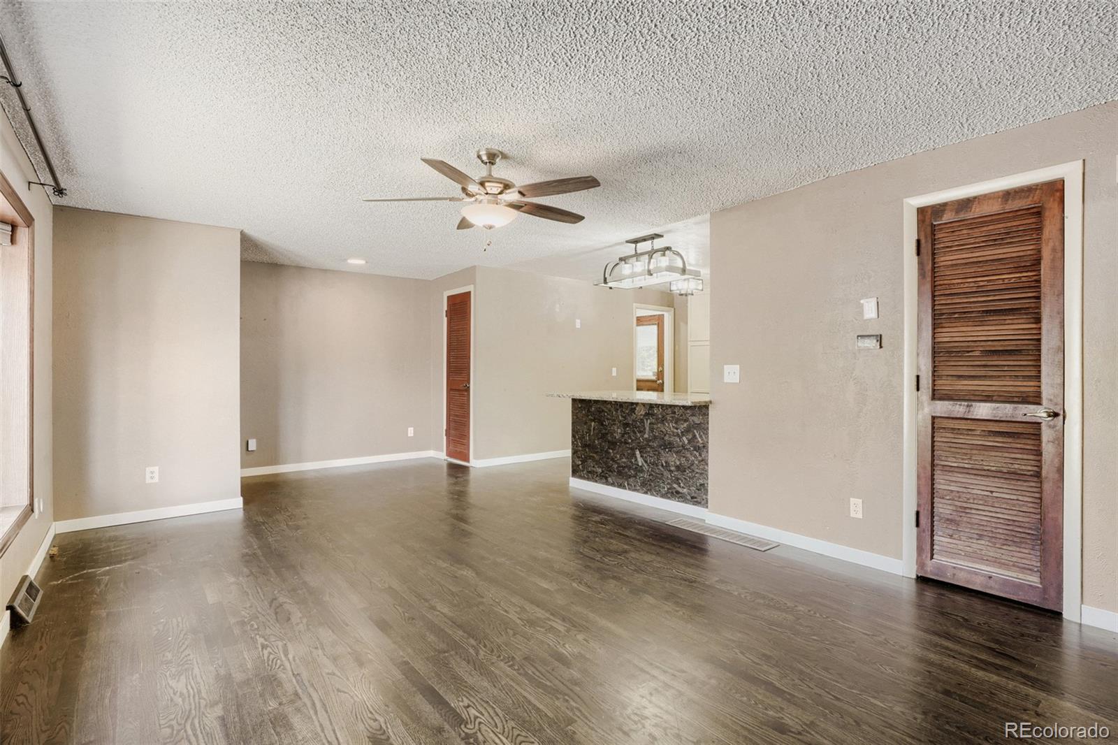 10459 King Circle