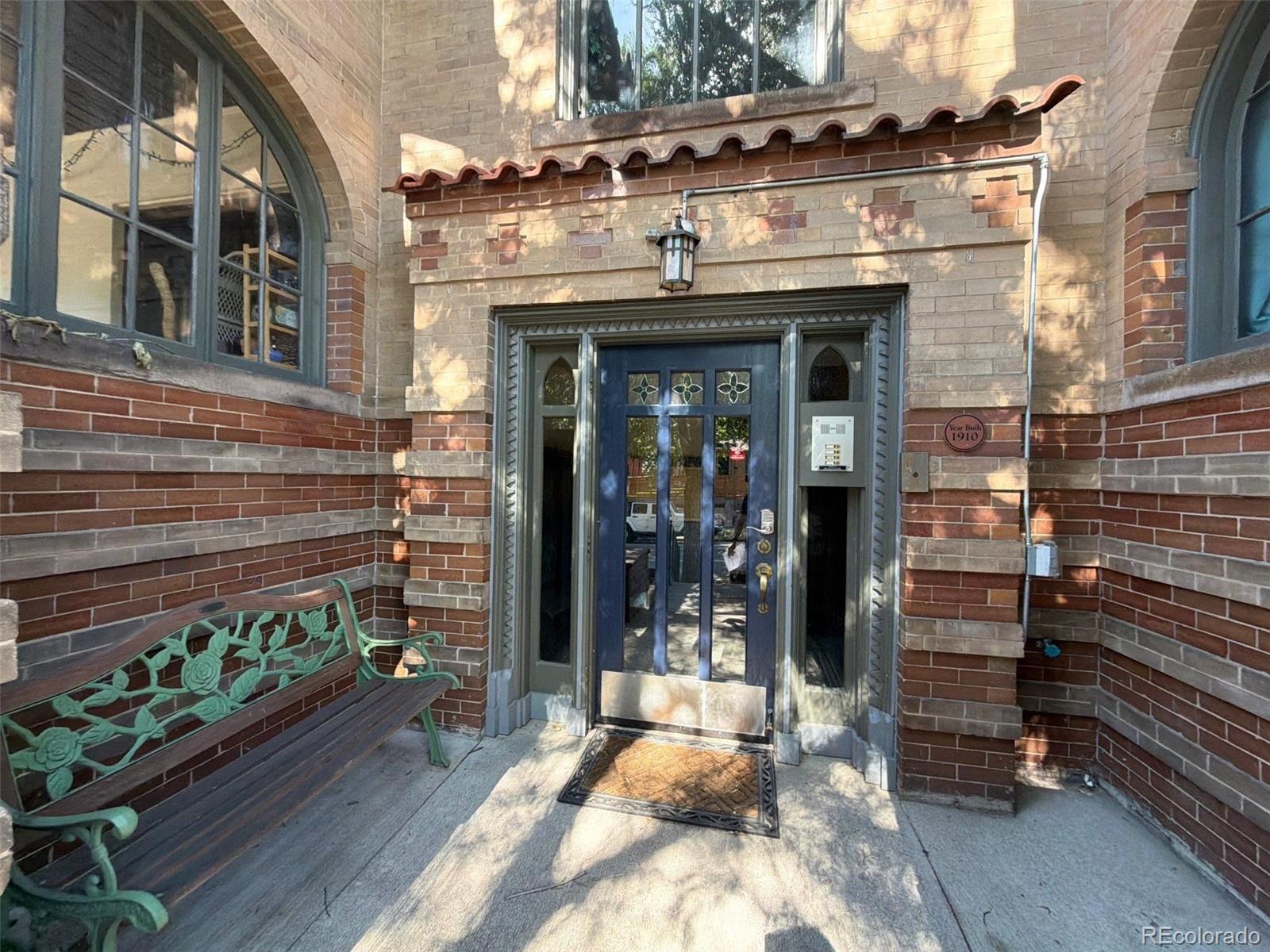 1217 N Downing Street 2